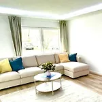 Modern Business Near Expo & Self Check-in & Fast Wifi & Free Parking - Quiet 아파트