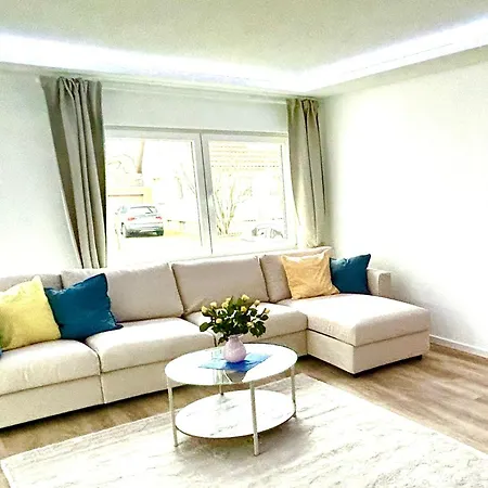 Modern Business Near Expo & Self Check-in & Fast Wifi & Free Parking - Quiet شقة