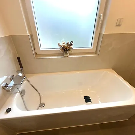 Modern Business Near Expo Hannover&self Check-in&fast Wifi&free Parking - Quiet Apartment